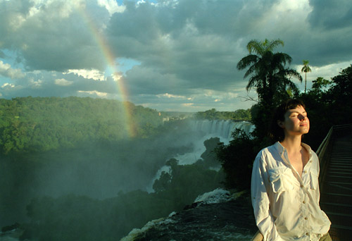 Lenka with rainbow over Iguazu